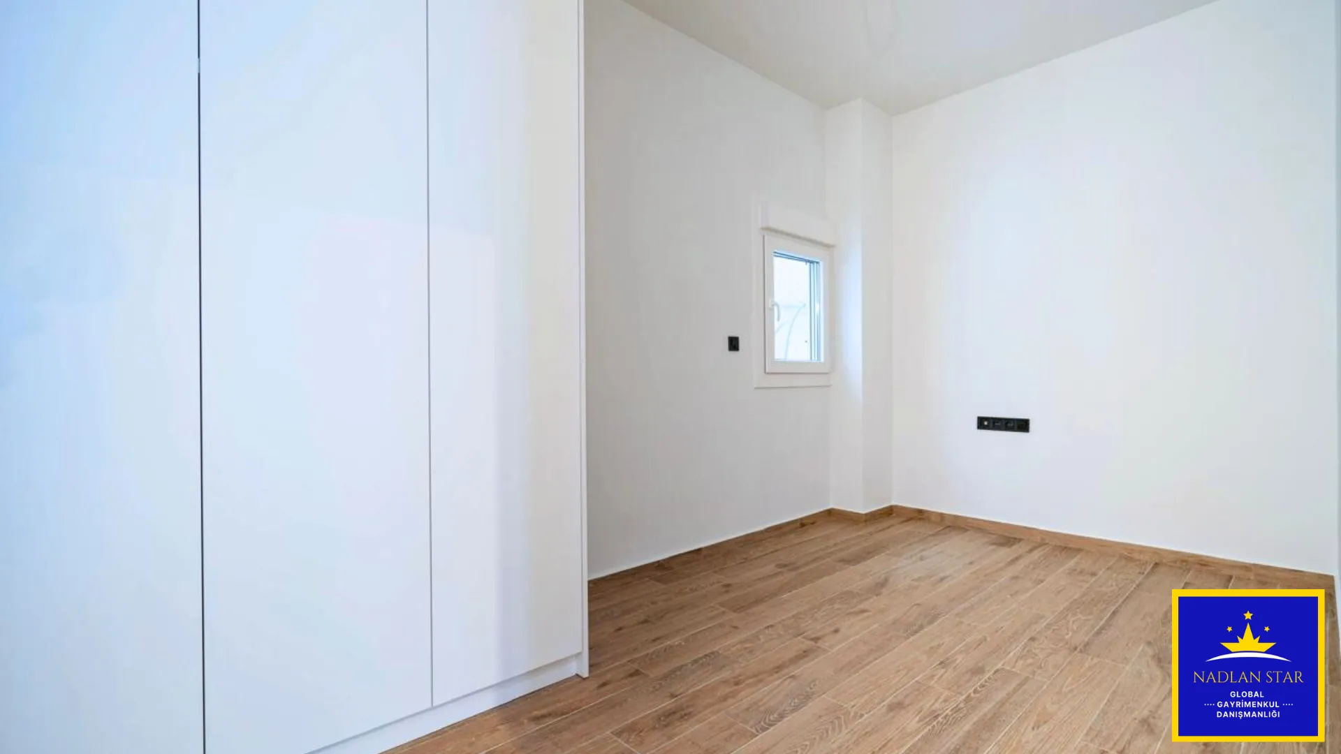 Lofos Skouze’de Metroya Yakın 75 m² Golden Visa Uyumlu 2+1 Daire
