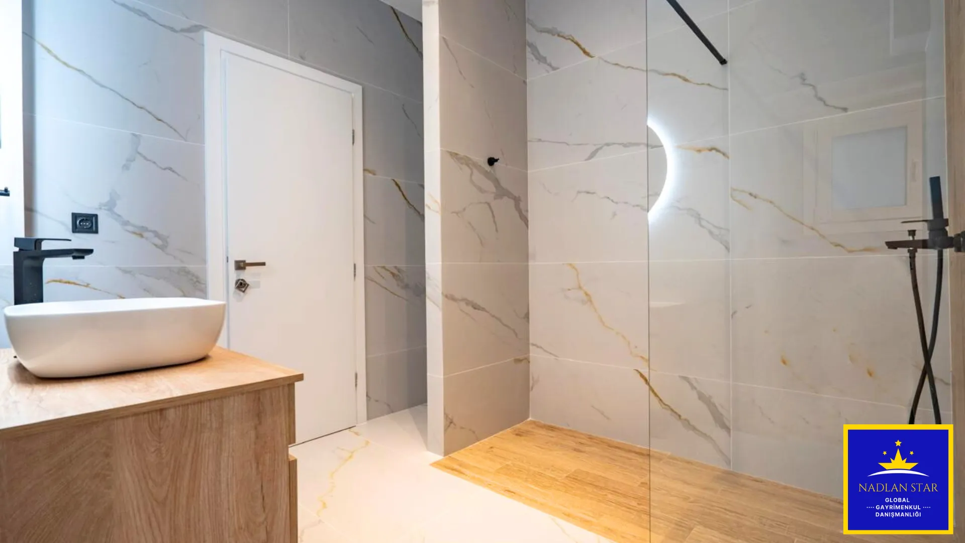Lofos Skouze’de Metroya Yakın 75 m² Golden Visa Uyumlu 2+1 Daire