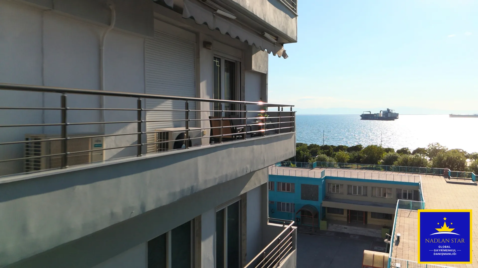 Selanik Analipsi'de Sahile 300 Metre Mesafede Lüks Yaşam ve Yatırım Görsel 3